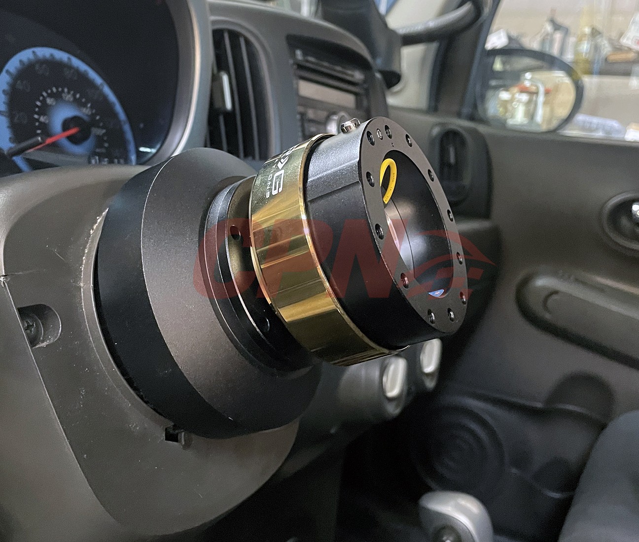 NRG SRK-200BK-CG 2.0 Steering Wheel Quick Release 6 Bolt - BLACK/GOLD