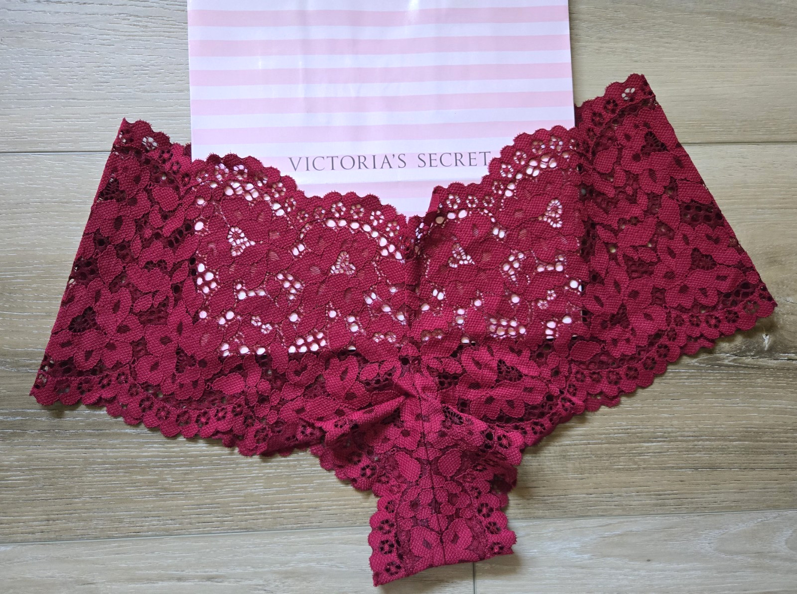 NWT Vintage Victoria\'s Secret Body by BBV Kir Red Sheer Lace Shortie Panties M