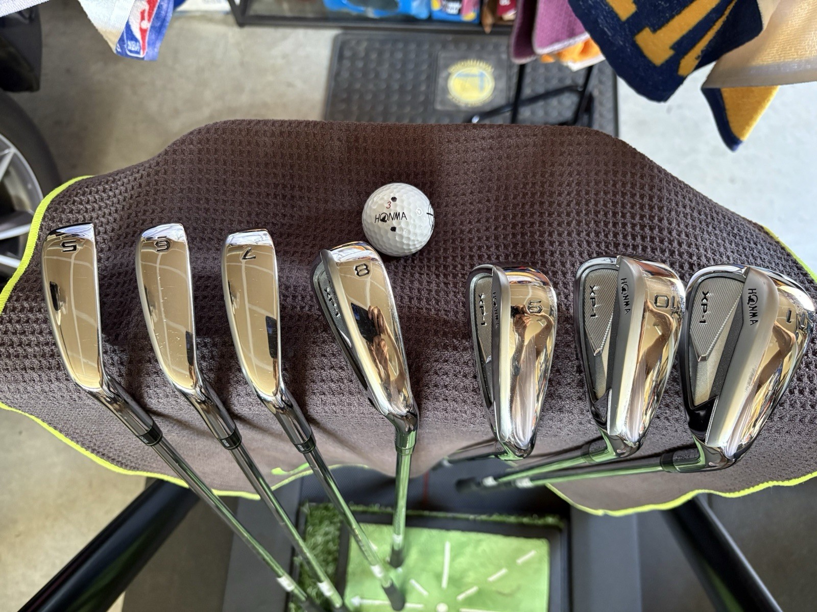 HONMA Tour World XP-1 (5-11 Irons 7-piece-clubs) NS-PRO 950GH R-flex Steel Shaft
