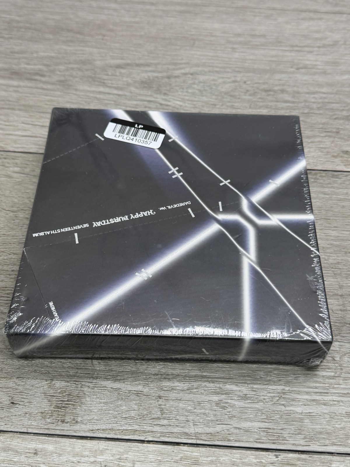 Seventeen - SEVENTEEN 5th Album HAPPY BURSTDAY (DAREDEVIL Ver.) - Music & Perfor