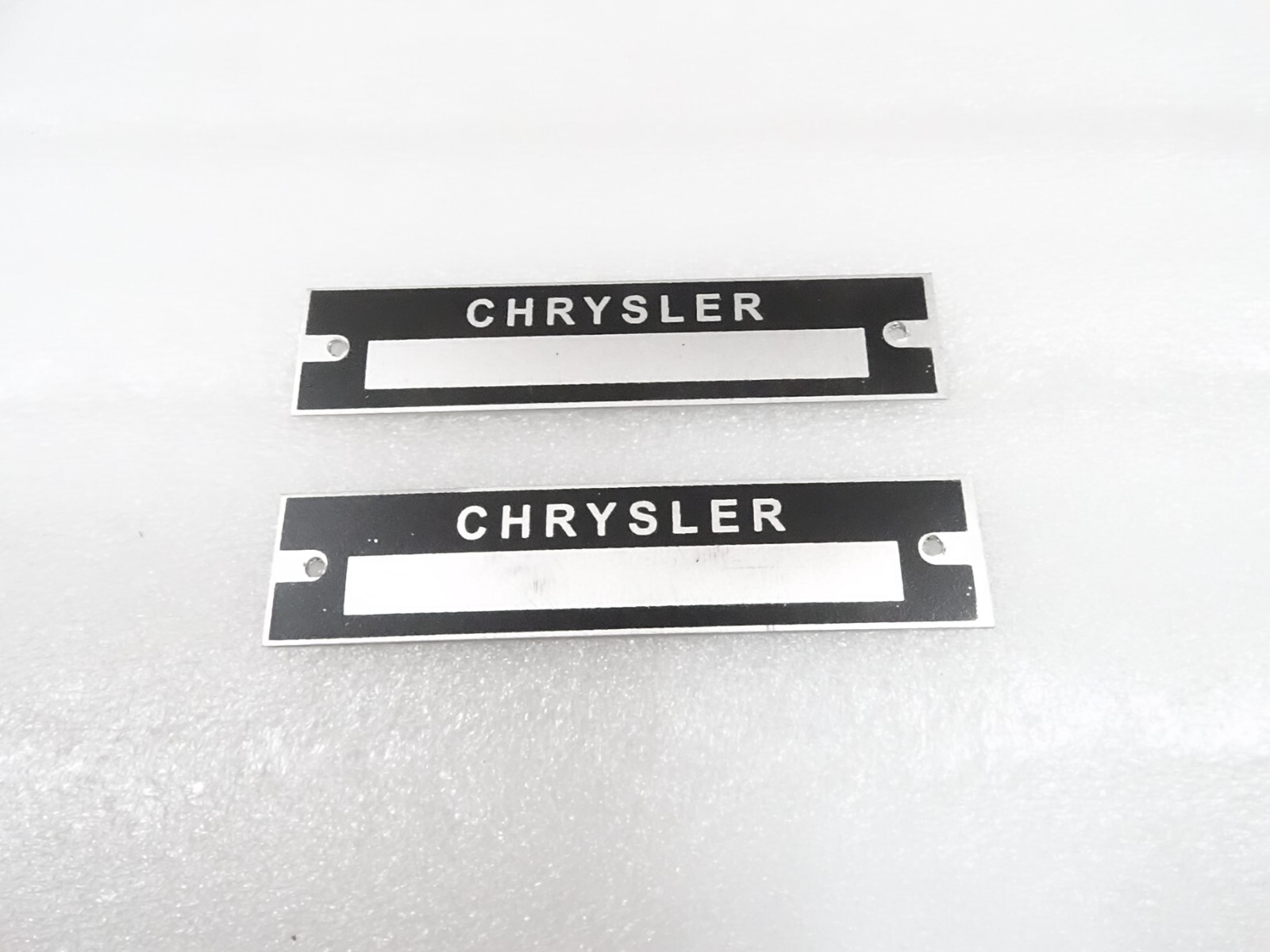 2 X DATA PLATE SERIAL NO ID TAG FITS TO VINATAGE CHRYSLER CAR #25B28 2 X DATA PLATE SERIAL NO ID TAG FITS TO VINATAGE CHRYSLER CAR #25B28