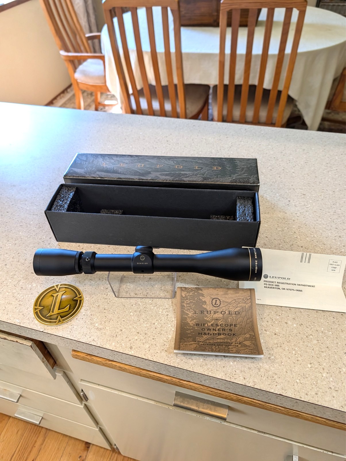 Leupold Rifleman 3-9 x 40 rifle scope in box  NEAR MINT CONDITION  DEER HUNTING