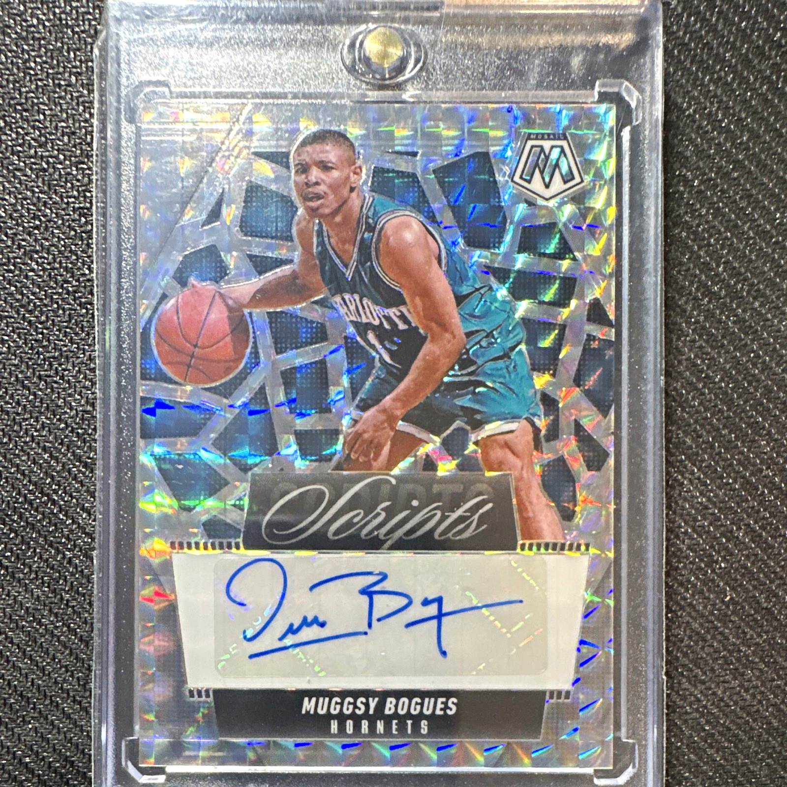 Panini 2024-25 Mosaic Scripts Muggsy Bogues Hornets Auto MS-MUG