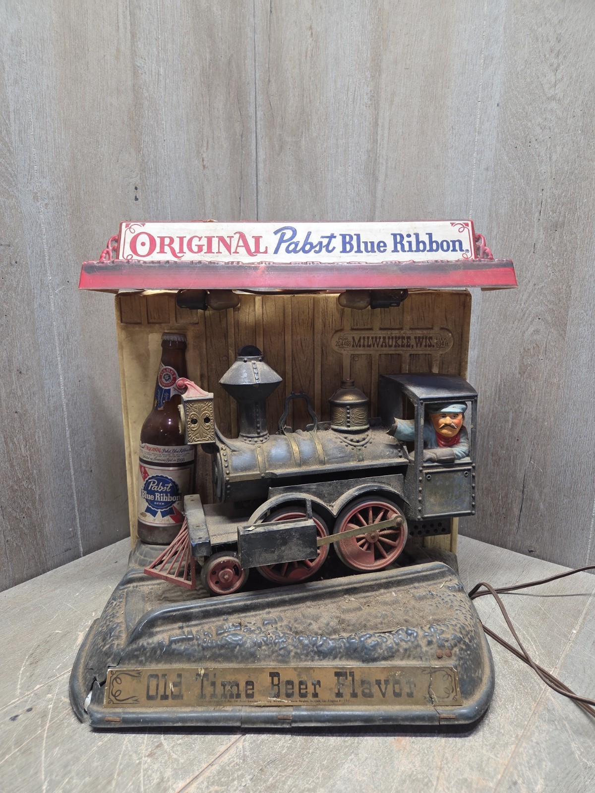 Vintage 1961 Pabst Blue Ribbon Beer Lighted Motion Train Sign, PBR, (Needs Tlc) Vintage 1961 Pabst Blue Ribbon Beer Lighted Motion Train Sign, PBR, (Needs Tlc)