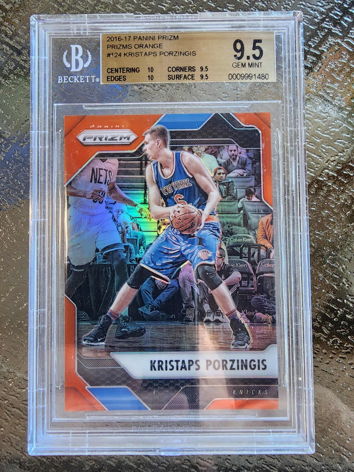 2016-17 Panini Prizm ORANGE /49 Kristaps Porzingis #124 BGS 9.5 GEM MINT