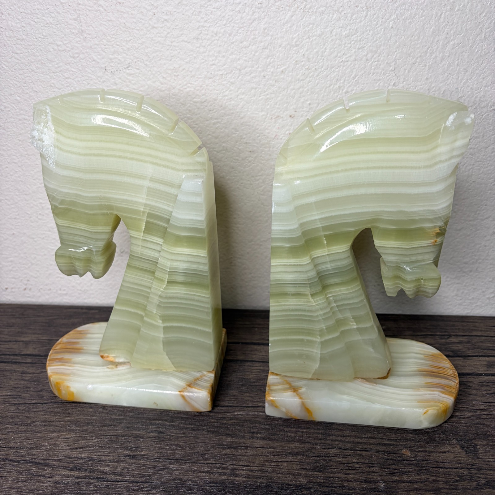 ONYX Horse Head Chess Bookends Green 9\