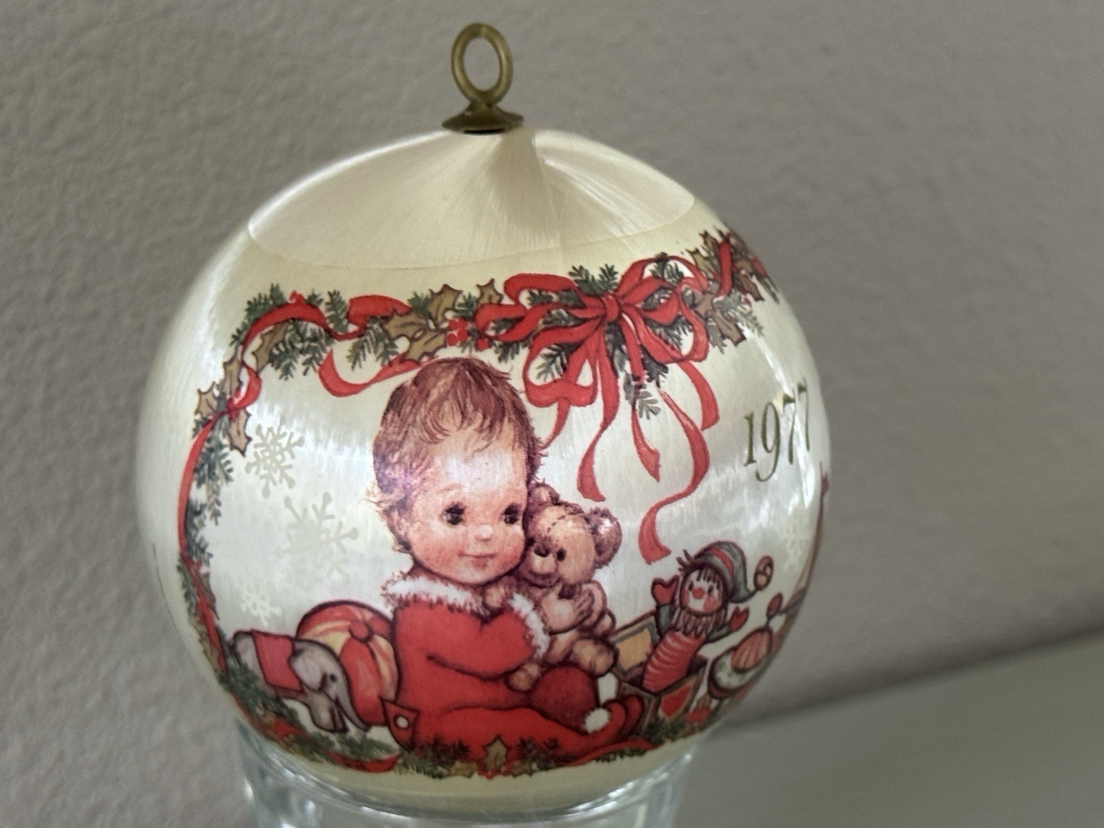 HALLMARK 1977 BABY FIRST CHRISTMAS SATIN BULB ORNAMENT