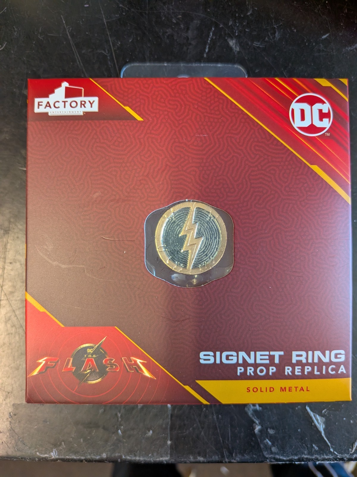 The Flash Life Size Prop Replica - The Flash Signet Ring factory entertainment