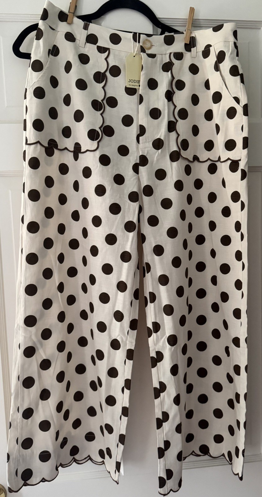 BNWT  Jodifl Ivory and Brown Polka Dot Scallop Hem Pants, Size Large