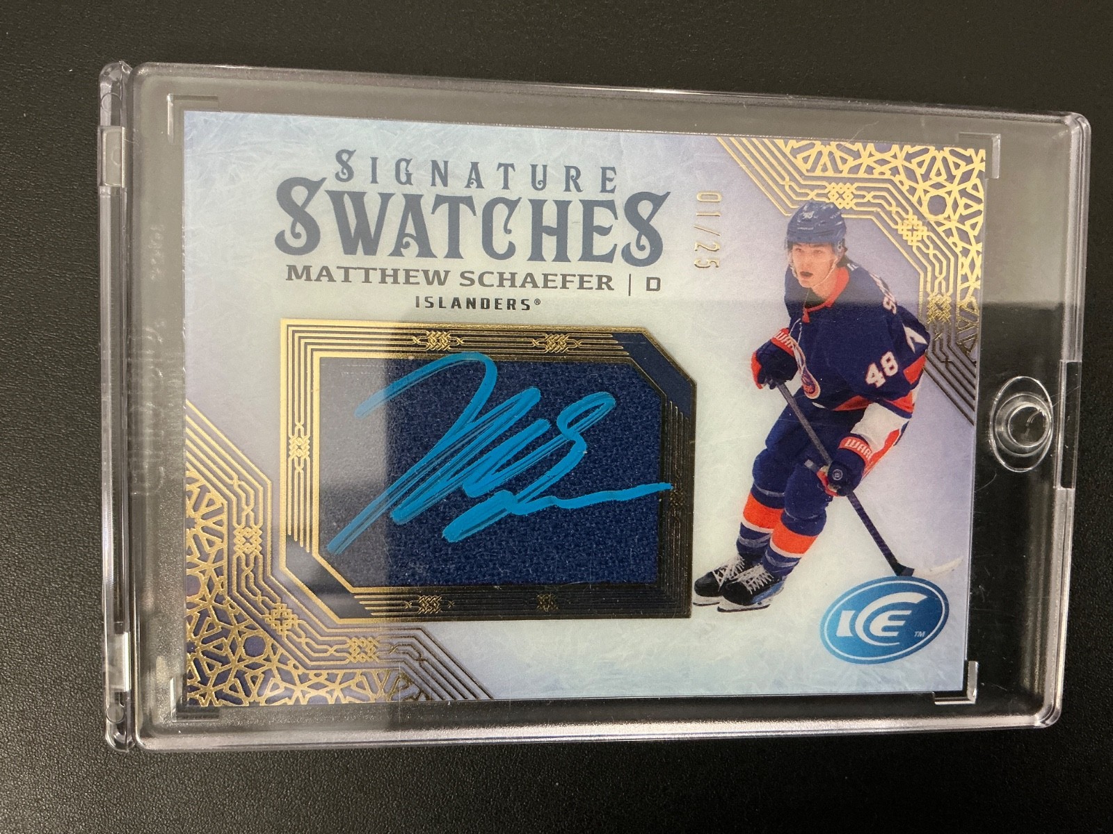 2025-26 UD ICE Matthew Schaefer Signature Swatches Rookie JERSEY Auto 1/25 2025-26 UD ICE Matthew Schaefer Signature Swatches Rookie JERSEY Auto 1/25