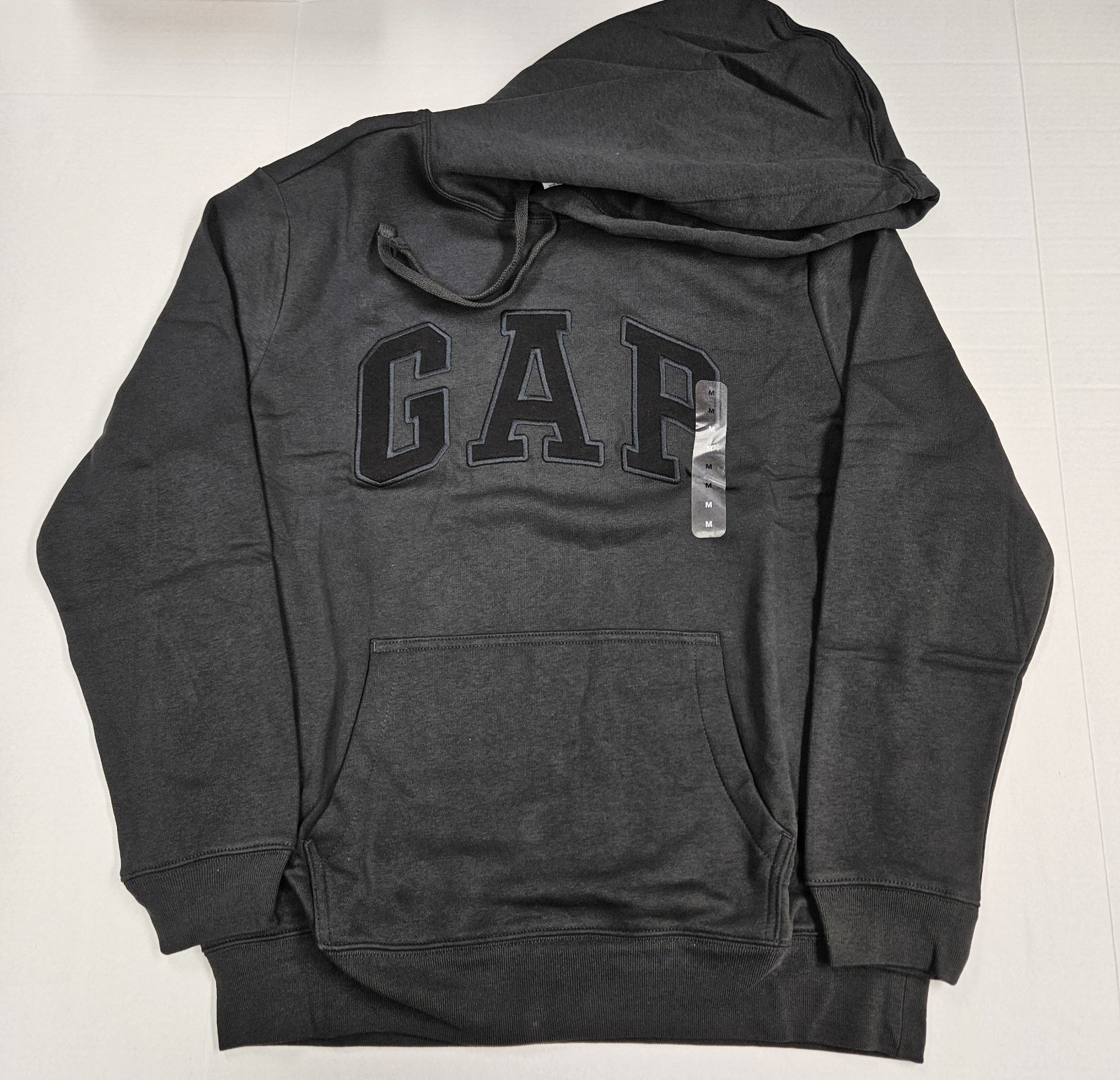 GAP Arch Logo Hoodie \'Triple Black\' - Size Medium - NEW W/ TAGS GAP Arch Logo Hoodie \'Triple Black\' - Size Medium - NEW W/ TAGS