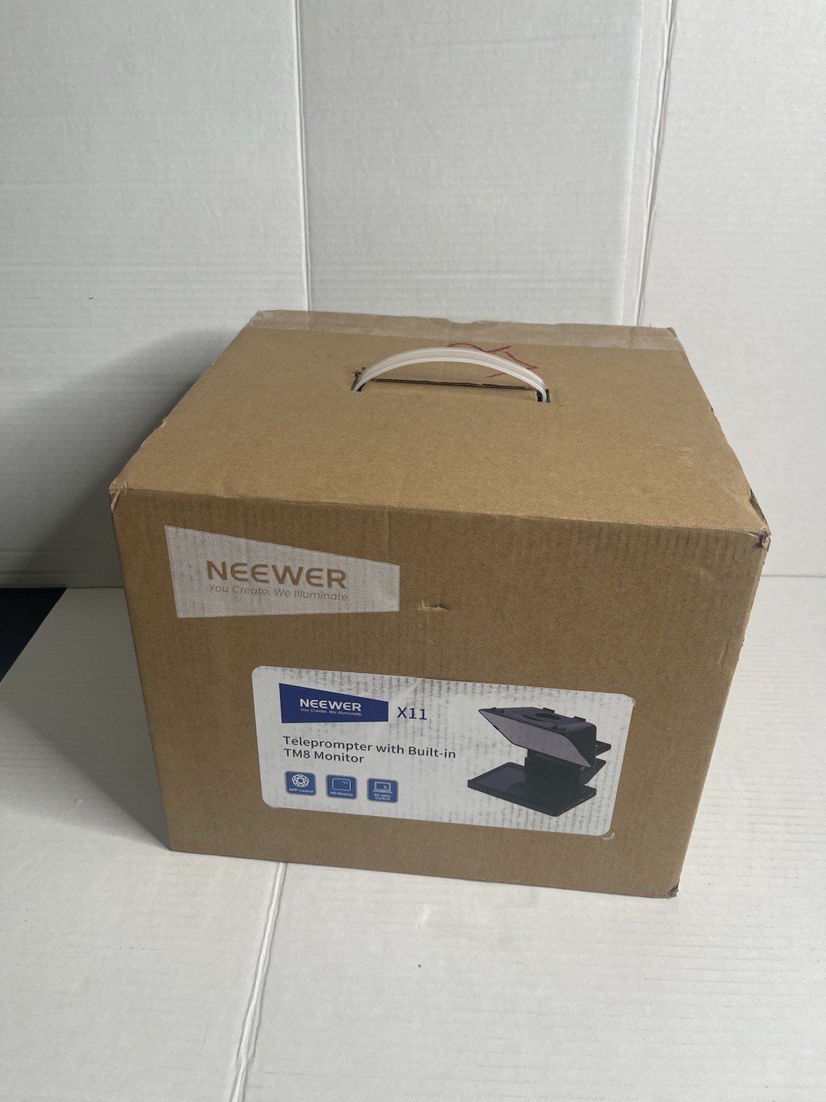 NEEWER X11 11in Teleprompter with Monitor for Windows MacOS Camera Phone NEEWER X11 11in Teleprompter with Monitor for Windows MacOS Camera Phone
