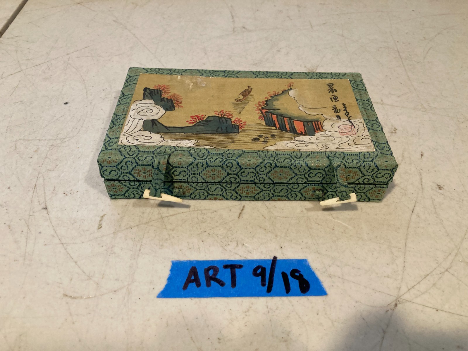 Vintage Chinese Calligraphy Writing Art Brush Set In Silk Brocade Box Storage Vintage Chinese Calligraphy Writing Art Brush Set In Silk Brocade Box Storage