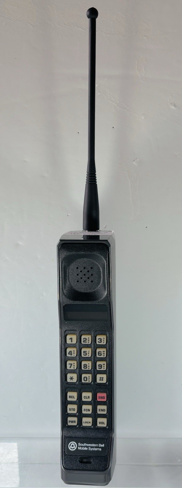 MOTOROLA BRICK DYNATAC/8000F/1992/DALLAS/111 Min/GRAY/BLK/NEW Antenna/TESTED/EUC