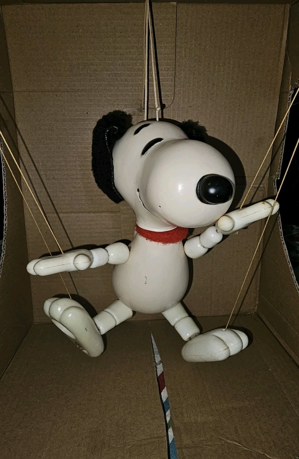 Pelham Puppets Snoopy Peanuts Rare Vintage Marionette 1979 Made in England 8 in. Pelham Puppets Snoopy Peanuts Rare Vintage Marionette 1979 Made in England 8 in.