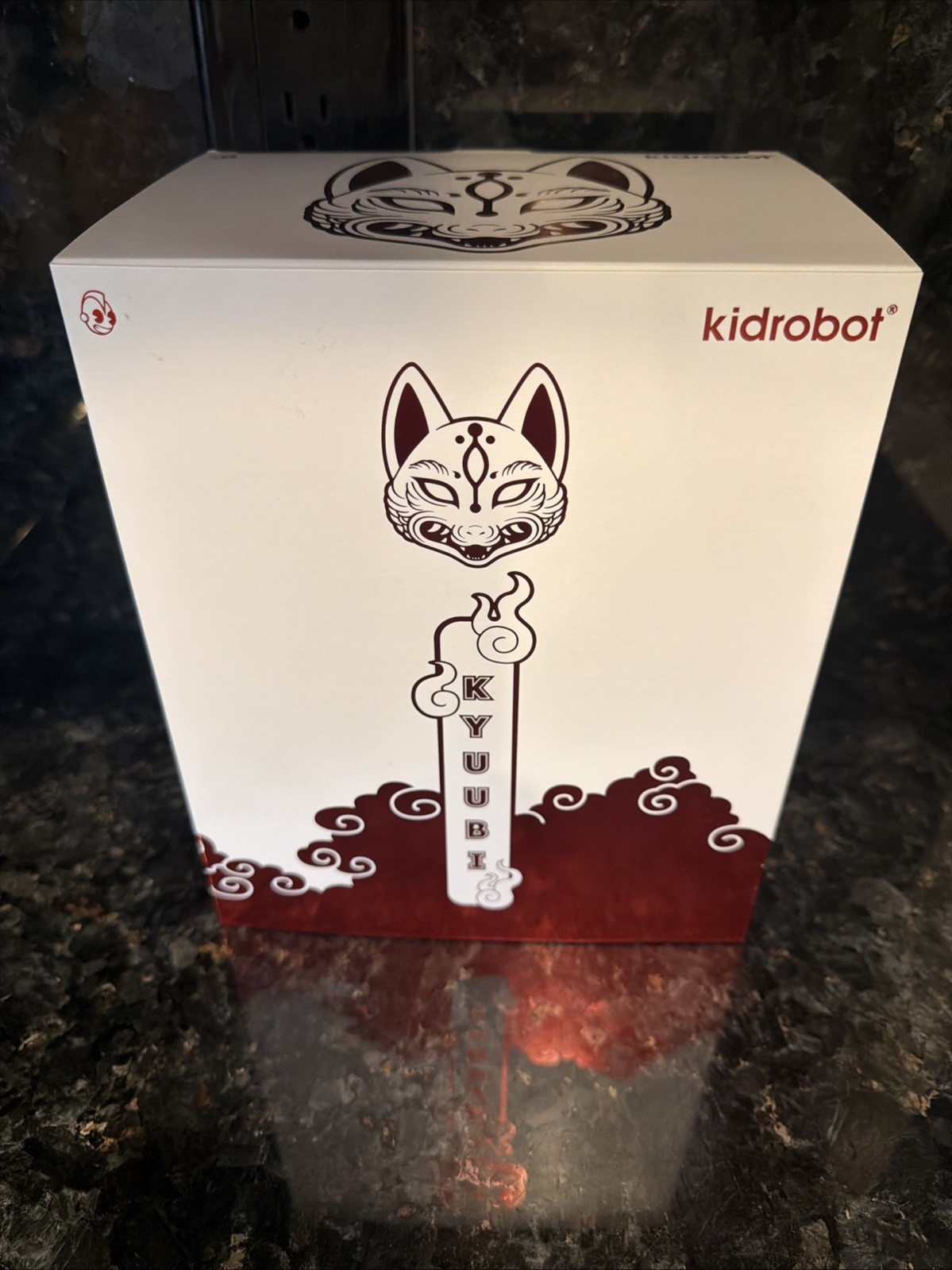 KIDROBOT KYUUBI 8\ KIDROBOT KYUUBI 8\