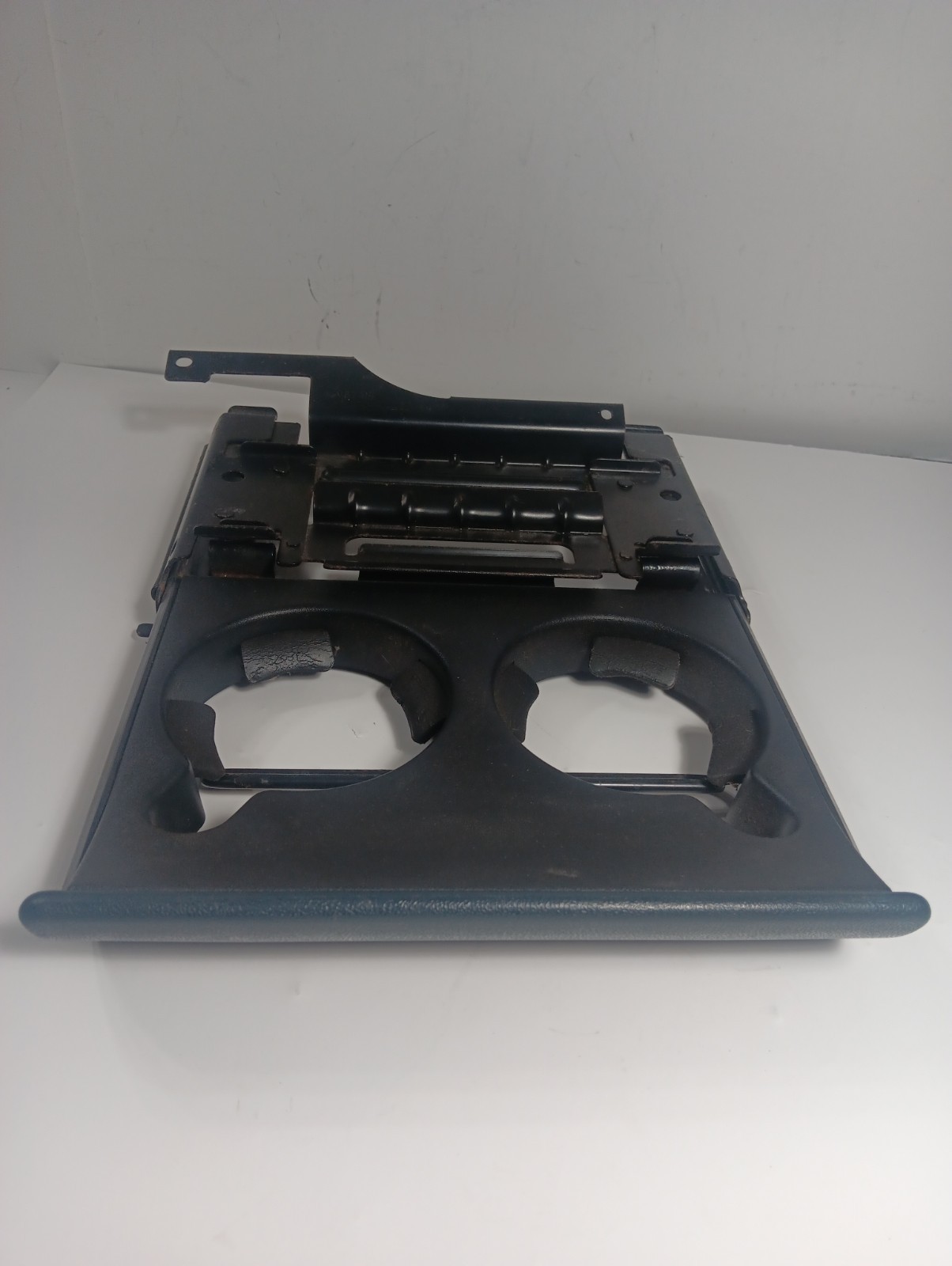 Oem 88-94 Chevy Silverado GMC Seirra OBS Truck Sierra Suburban Cup Holder BLUE Oem 88-94 Chevy Silverado GMC Seirra OBS Truck Sierra Suburban Cup Holder BLUE
