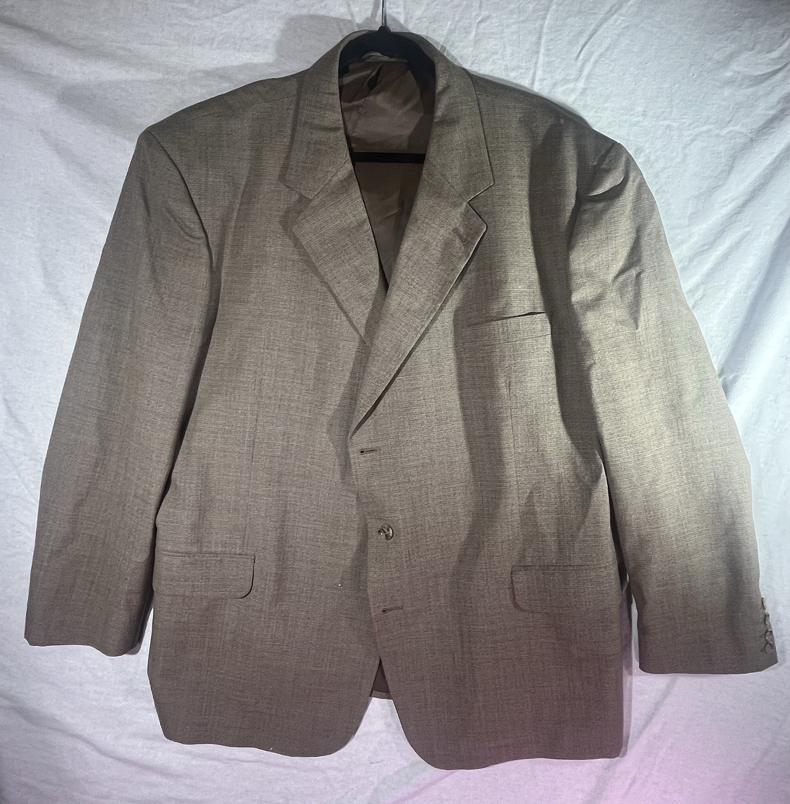 Vintage Giorgio Bertucci Men’s 100% Wool Hand Tailored Suit Tan/Brown 50/44R Vintage Giorgio Bertucci Men’s 100% Wool Hand Tailored Suit Tan/Brown 50/44R