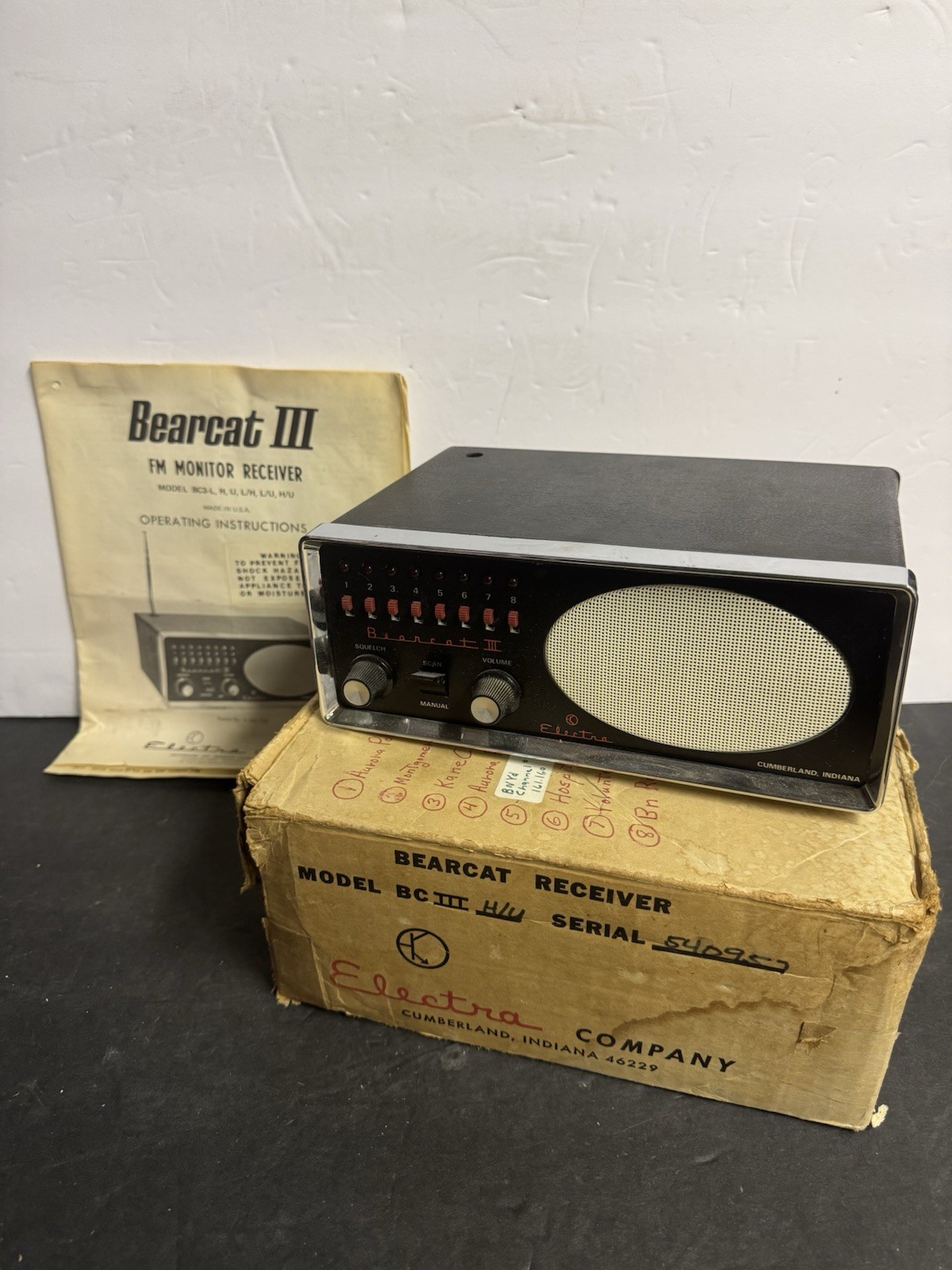 Electra Bearcat III BC-3 Vintage Scanner 8 Channels - No Cord, OG Box + Manual