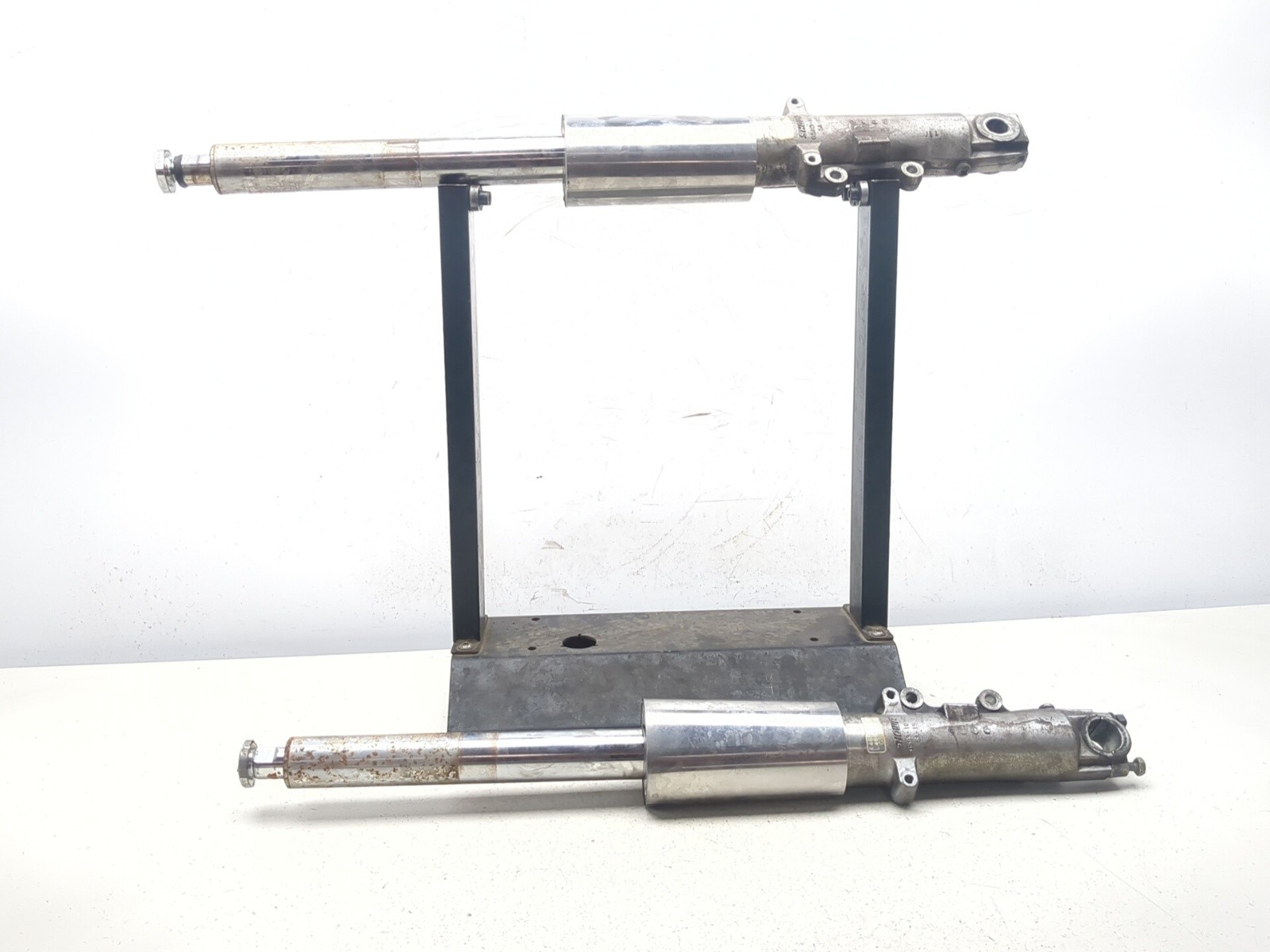 10-13 Harley-Davidson Road Glide FLTRX Front Forks Tubes Set STRAIGHT 46502-09