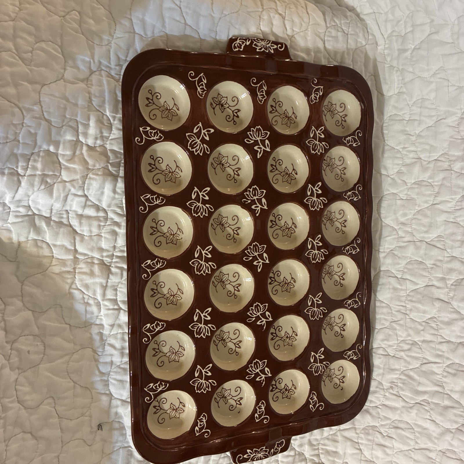 Temptations by Tara Old World Red Bakeware 24 Mini Muffin - Cupcake Pan Temptations by Tara Old World Red Bakeware 24 Mini Muffin - Cupcake Pan