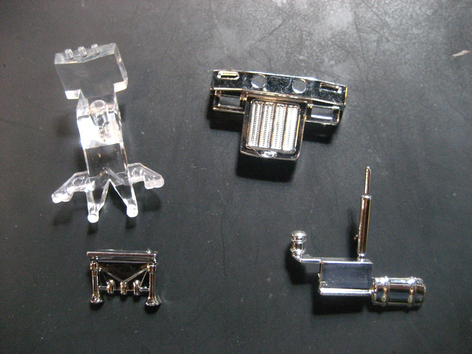 NEW Tyco Ho SEMI Truck and US 1  Cab Chrome parts  & Windshield New Old Stock 