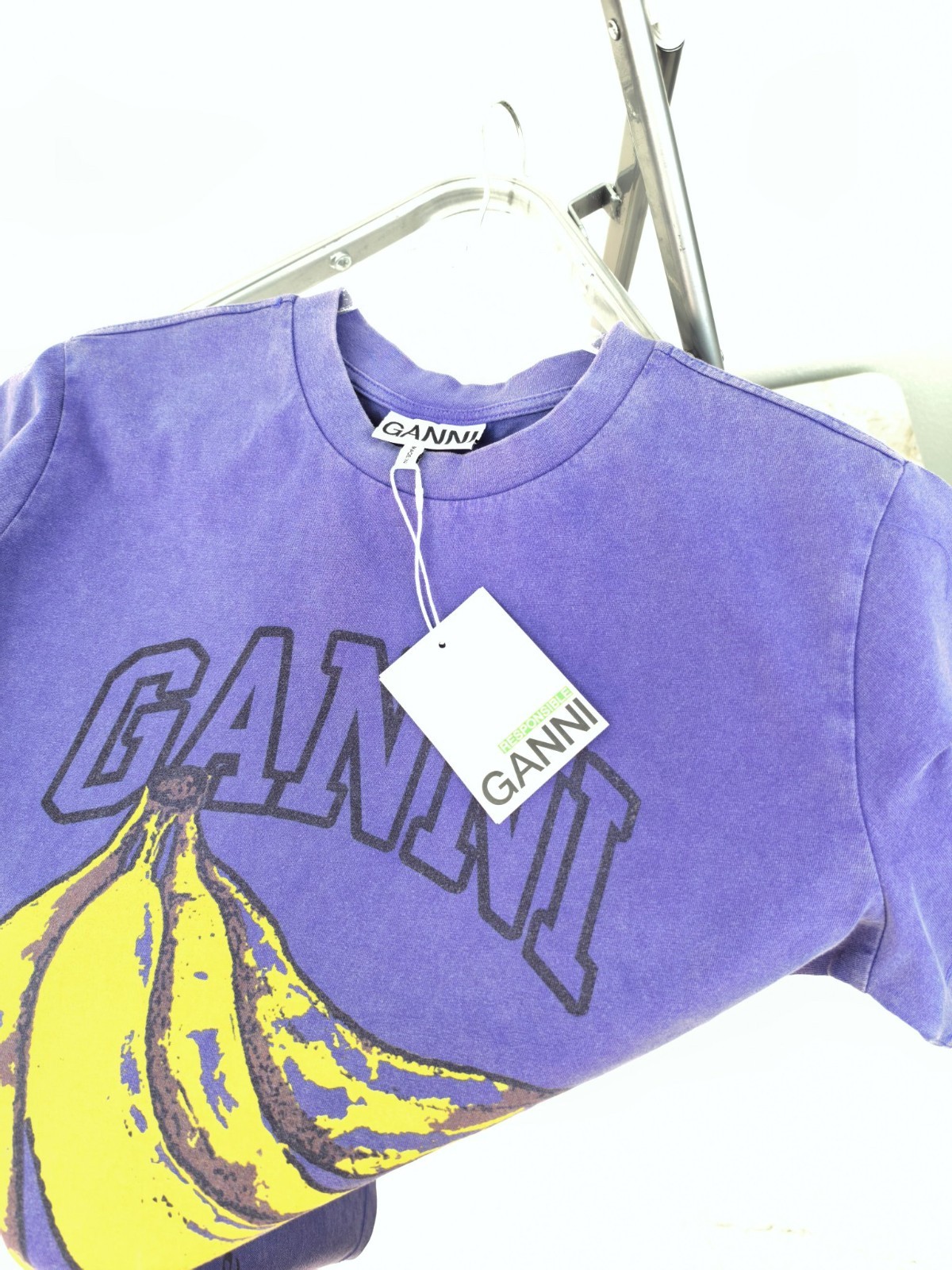 Ganni Women\'s Purple banana Printed  Graphic Short Sleeve Crewneck T-Shirt Size
