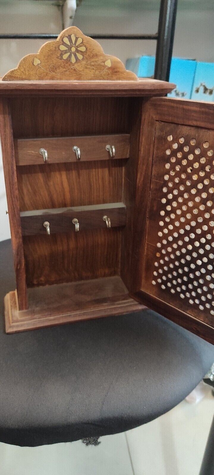 Unique Stylish Wooden Key Home Mount Cute and Rustic Decorative Designer Cabinet