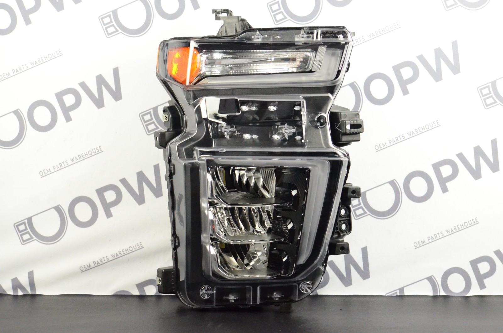 Perfect 2020-2023 Chevrolet Silverado 2500 3500 HD LTZ LED Headlight Right OEM Perfect 2020-2023 Chevrolet Silverado 2500 3500 HD LTZ LED Headlight Right OEM