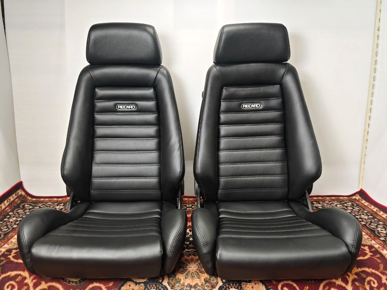 {INCLUDED TARIFF FOR US} RECARO LX-B Authentic Reupholstered Retro Design