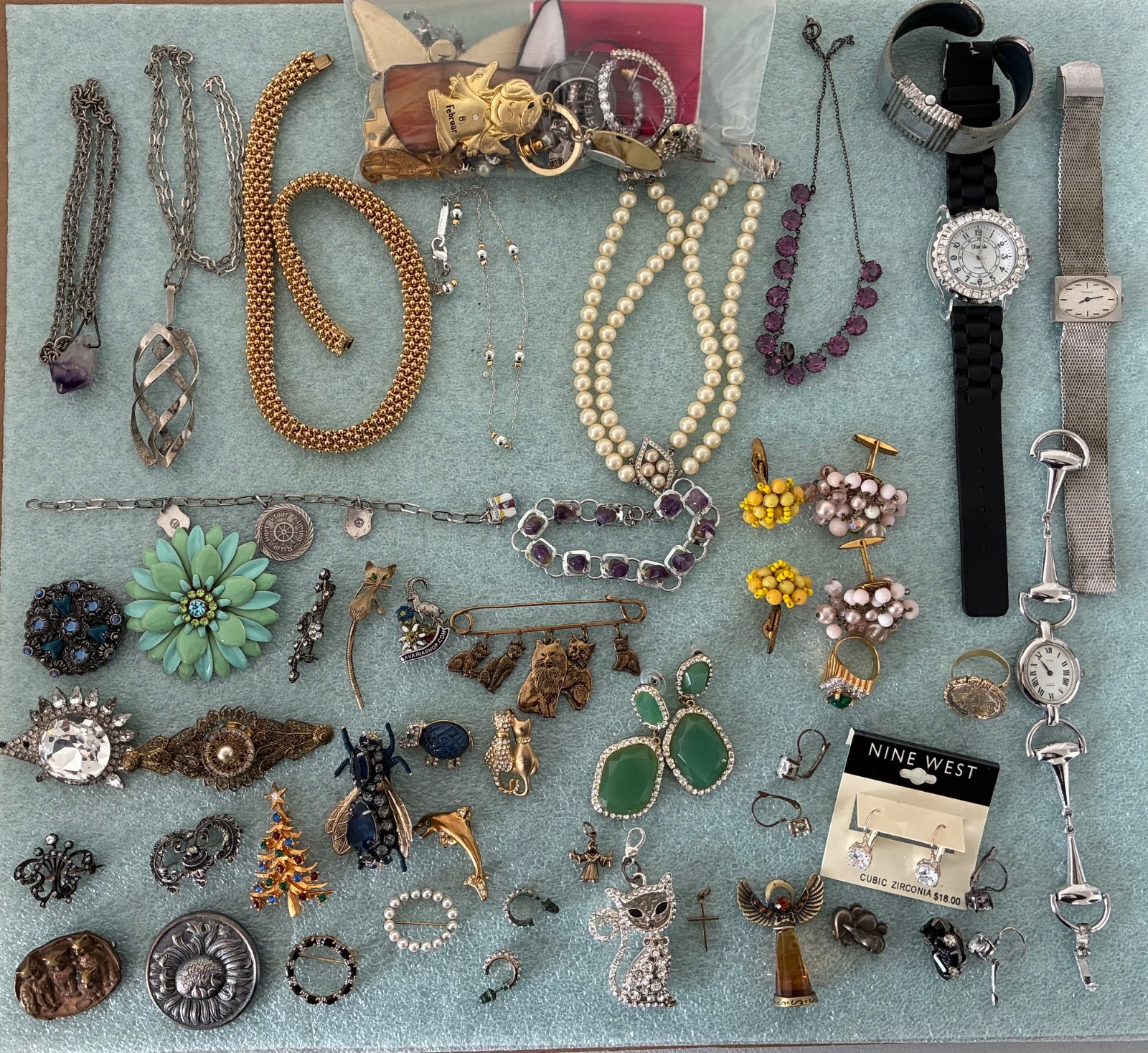 40+ Pc Vintage Costume Jewelry Lot Signed Brooches Necklaces Earrings Watch +