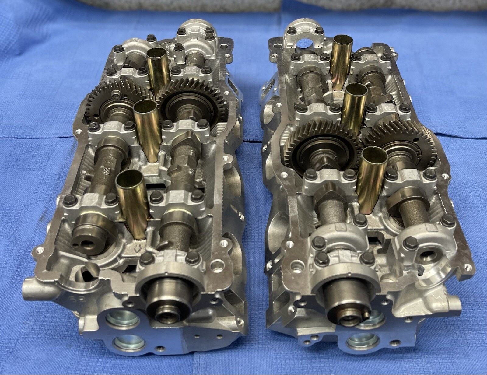 New Toyota 3.4 5VZ-FE DOHC Tacoma Tundra 4runner Cylinder heads