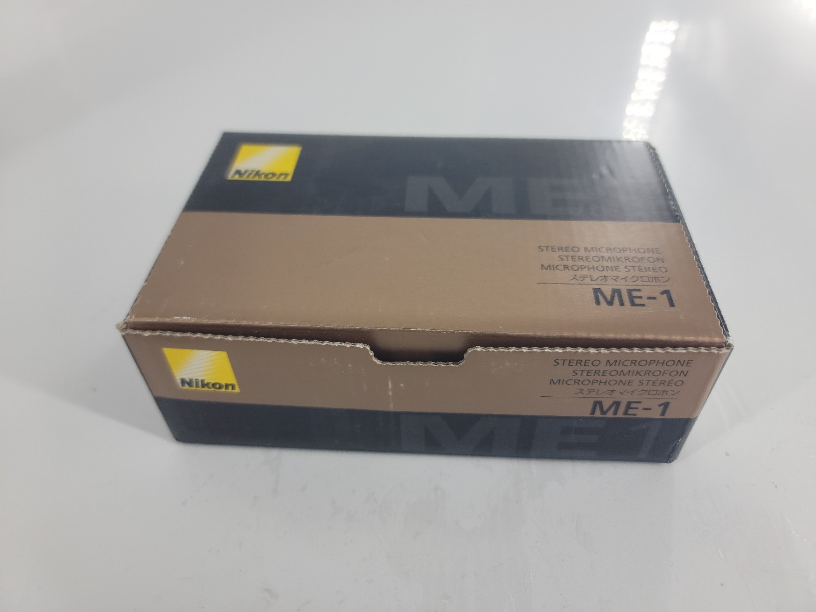 Nikon ME-1 Professional Studio Digital Video Stereo Recording Microphone Nikon ME-1 Professional Studio Digital Video Stereo Recording Microphone