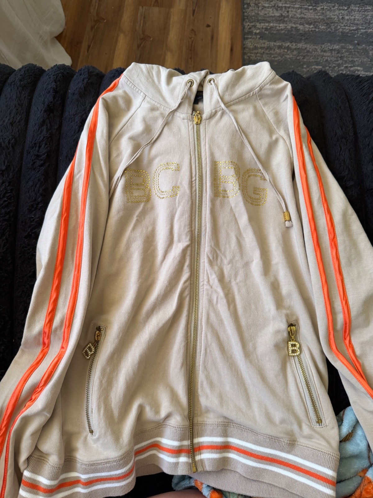 Cute y2k rhinestone bcbg max azria jacket. Large perfect condition Cute y2k rhinestone bcbg max azria jacket. Large perfect condition