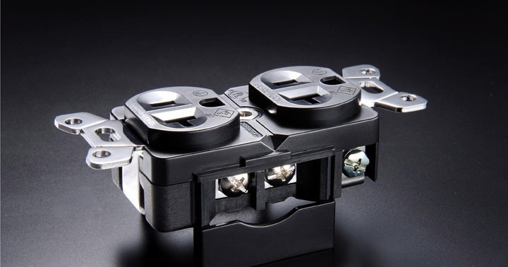 FURUTECH GTX-D(G) Hi-Performance 24k Gold-Plated over-copper Duplex-Receptacle