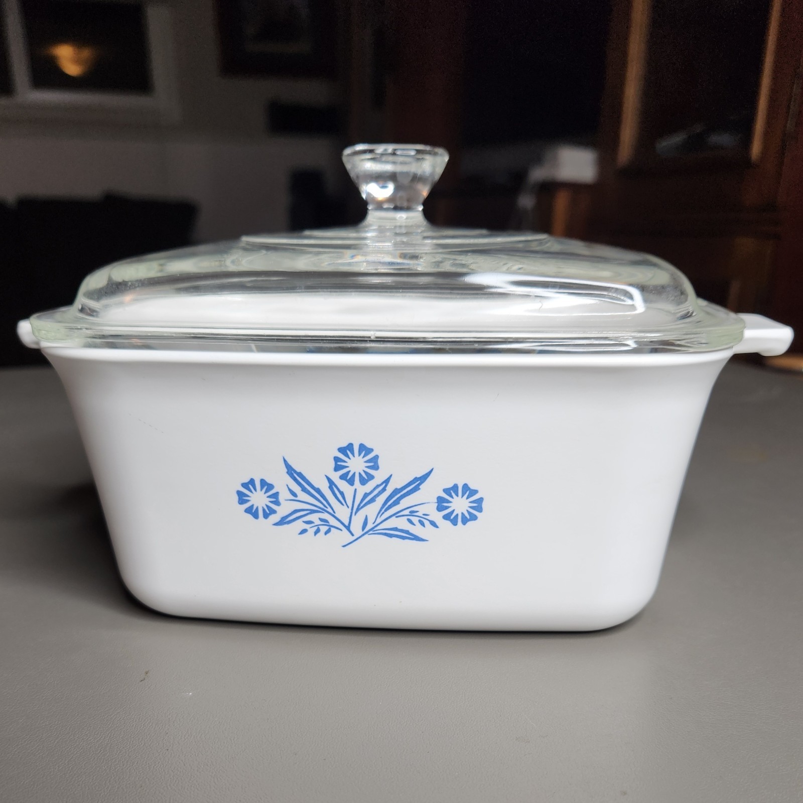 RARE CORNING WARE  P-4-B Casserole 1-1/2 Qt, Blue Cornflower with Pyrex A-13 Lid