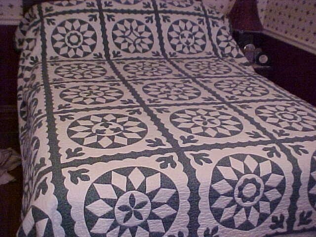VTG 1957 Blazing Sun Quilt w/ Applique 88148