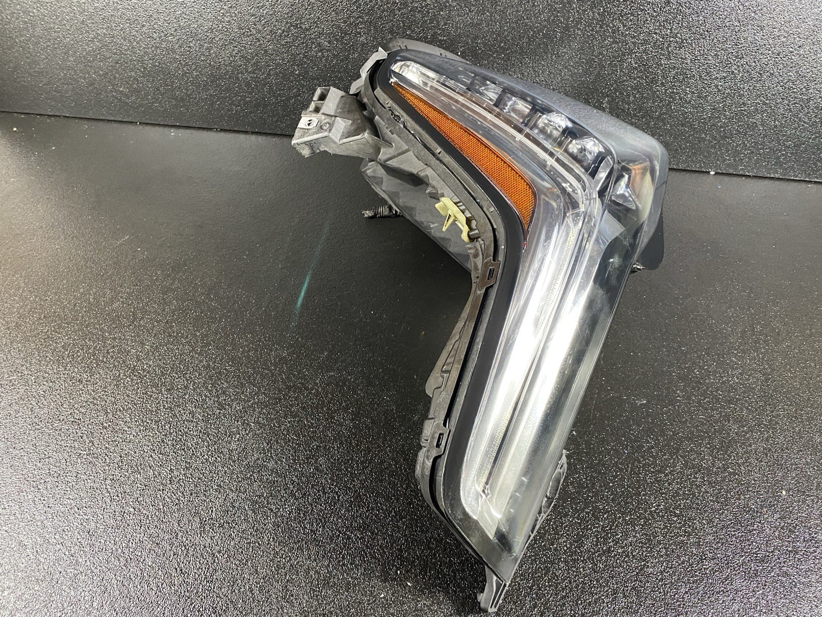 2015-2020 Cadillac Escalade LED Right Side  OEM
