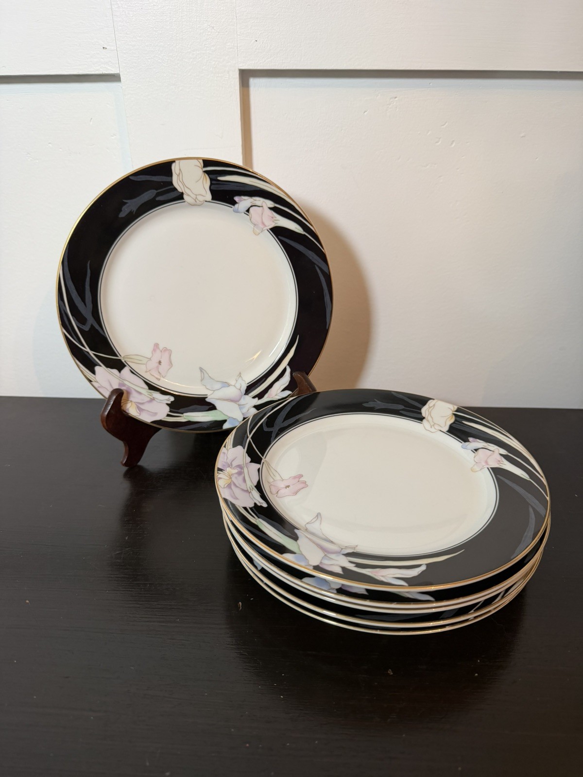 6 ~Mikasa Charisma Black Bread/Dessert Fine China Japan L9050