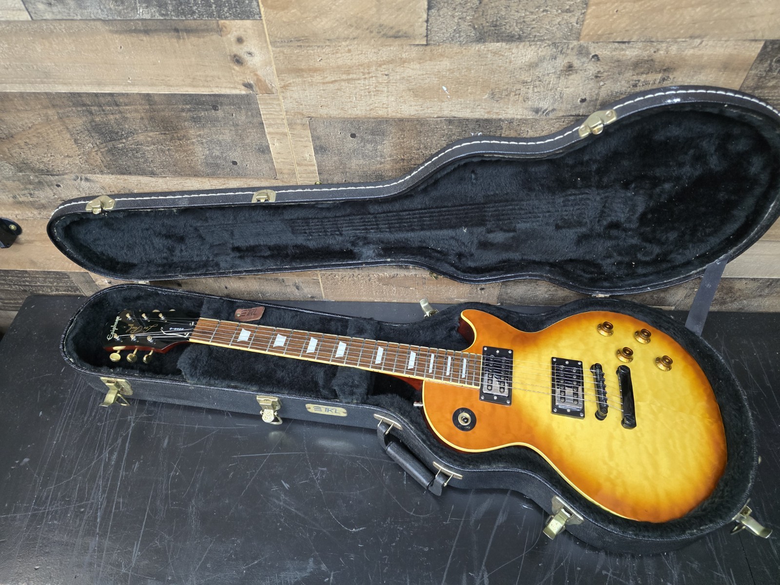 1998 Epiphone Les Paul Trans Amber Quilt Top Burst Limited Edt. With Hard Case 1998 Epiphone Les Paul Trans Amber Quilt Top Burst Limited Edt. With Hard Case