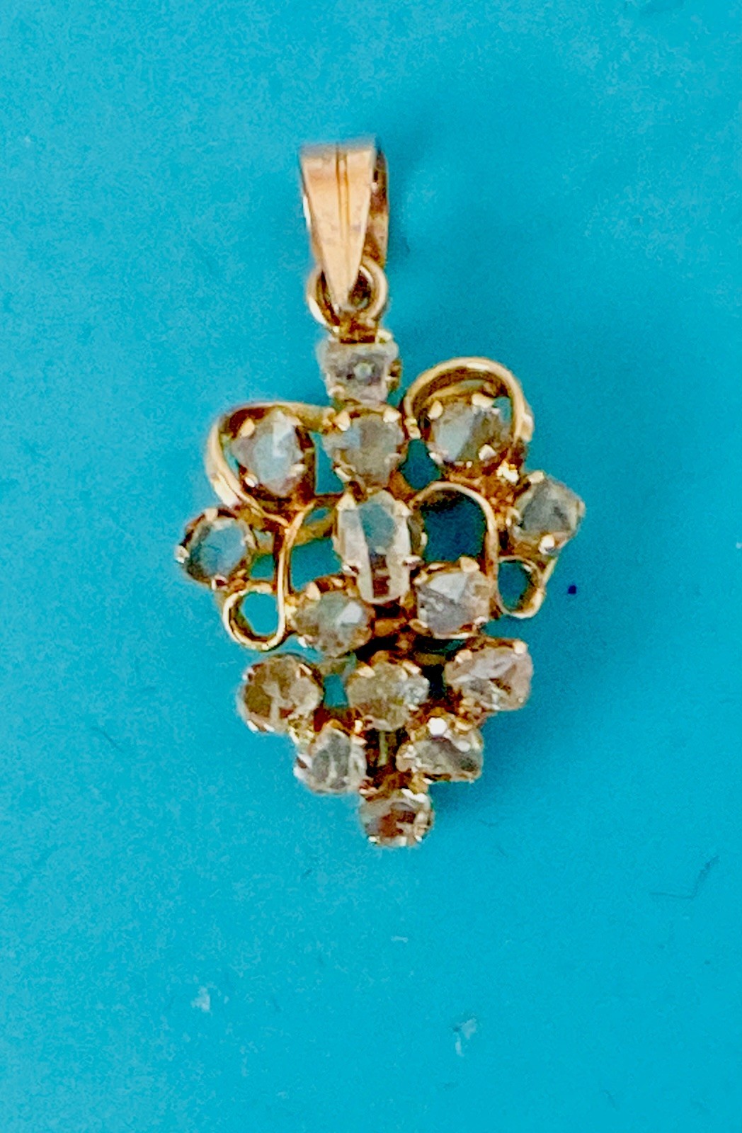 Antique Victorian 10k Rose Gold Rough Earth mine Diamonds Pendant Weight 1.6grs Antique Victorian 10k Rose Gold Rough Earth mine Diamonds Pendant Weight 1.6grs