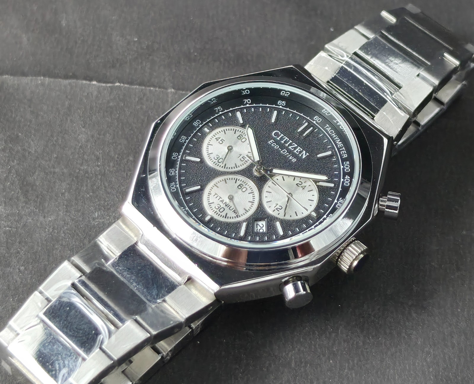 Vintage Citizen Black Dial Titanium Chronograph Date Quartz Men's Watch