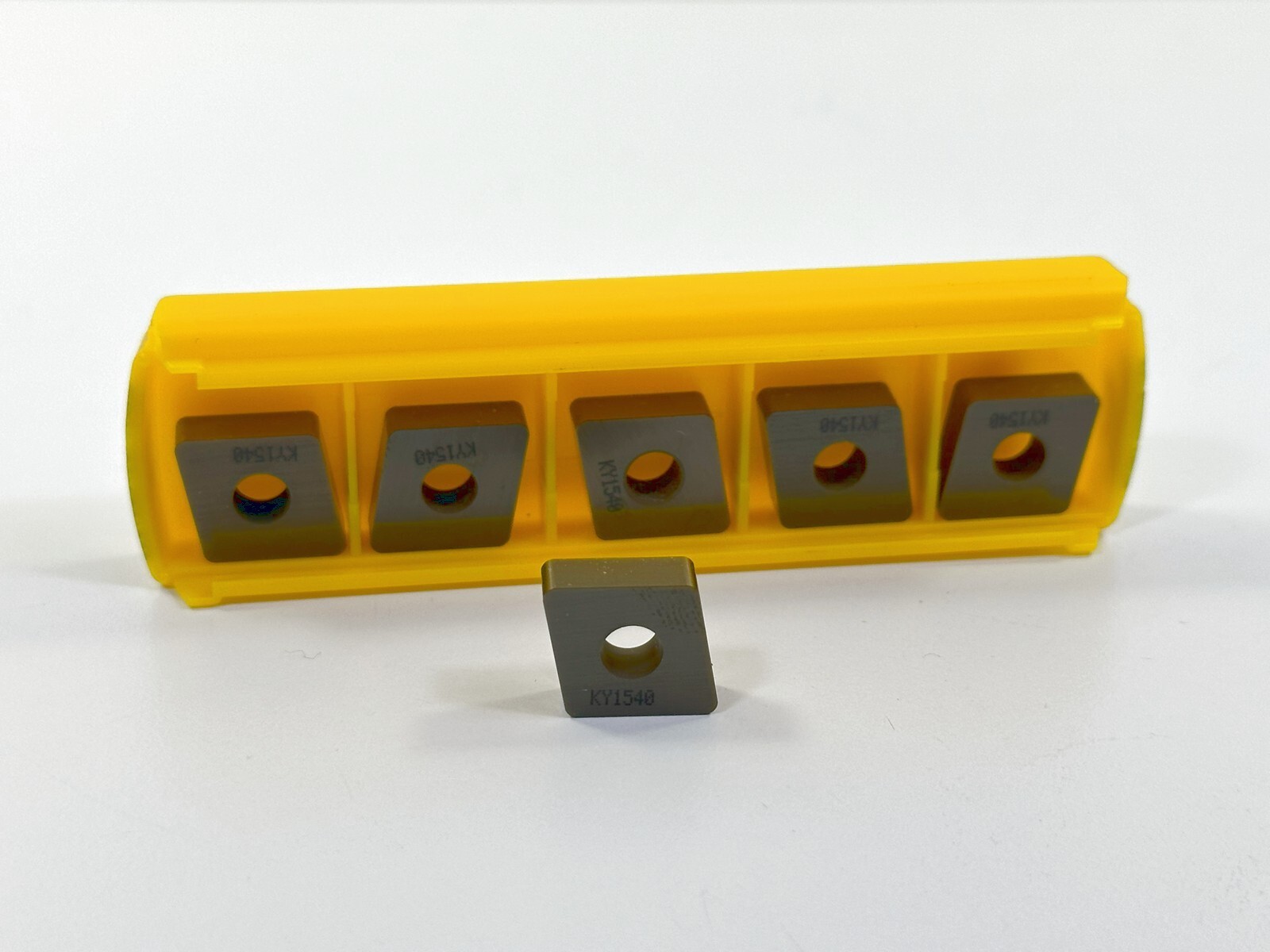 KENNAMETAL CNGA433T0420 New Ceramic Inserts 1943837 Grade KY1540 6pcs