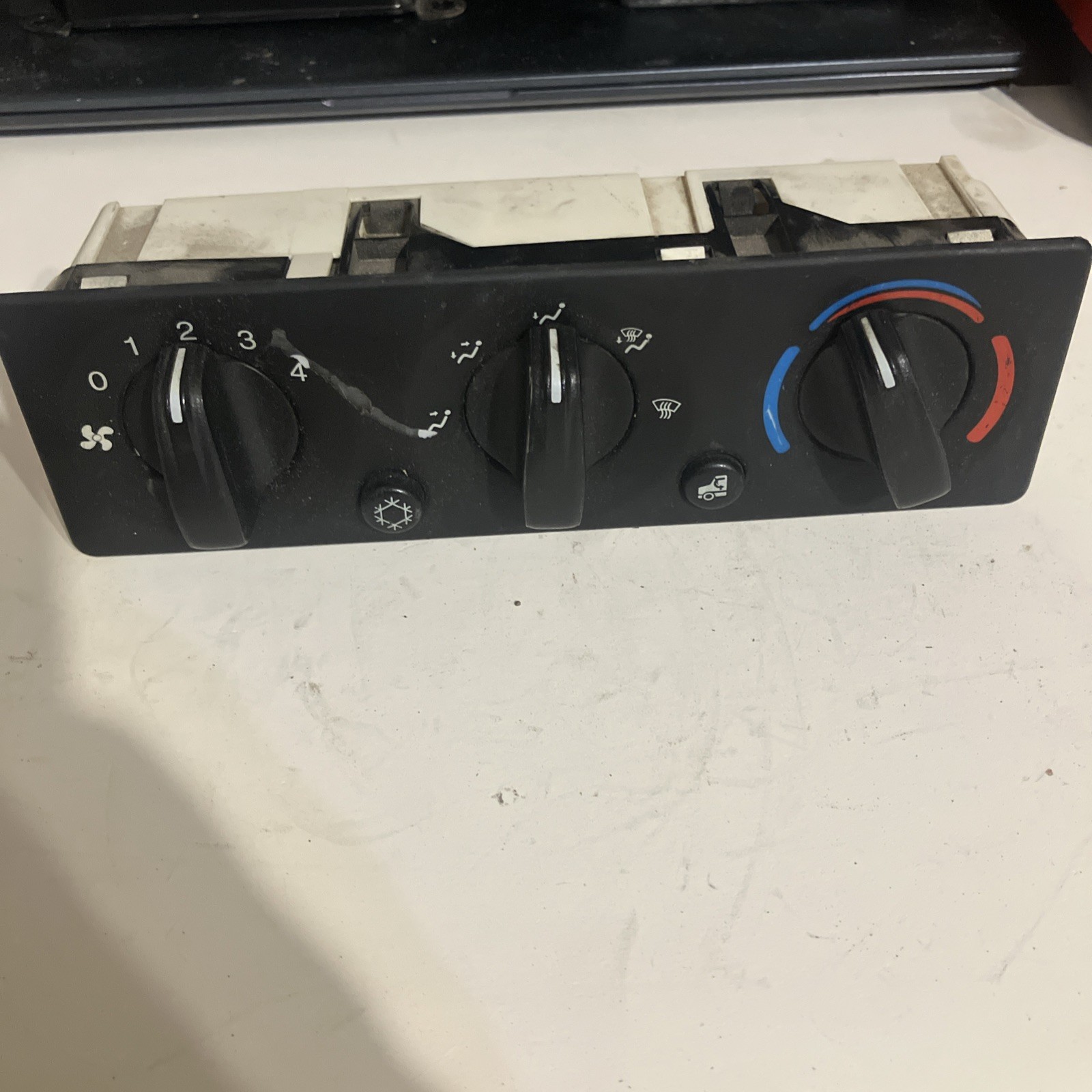 PACCAR PETERBILT Q21-6012 CONTROL-HVAC PACCAR PETERBILT Q21-6012 CONTROL-HVAC