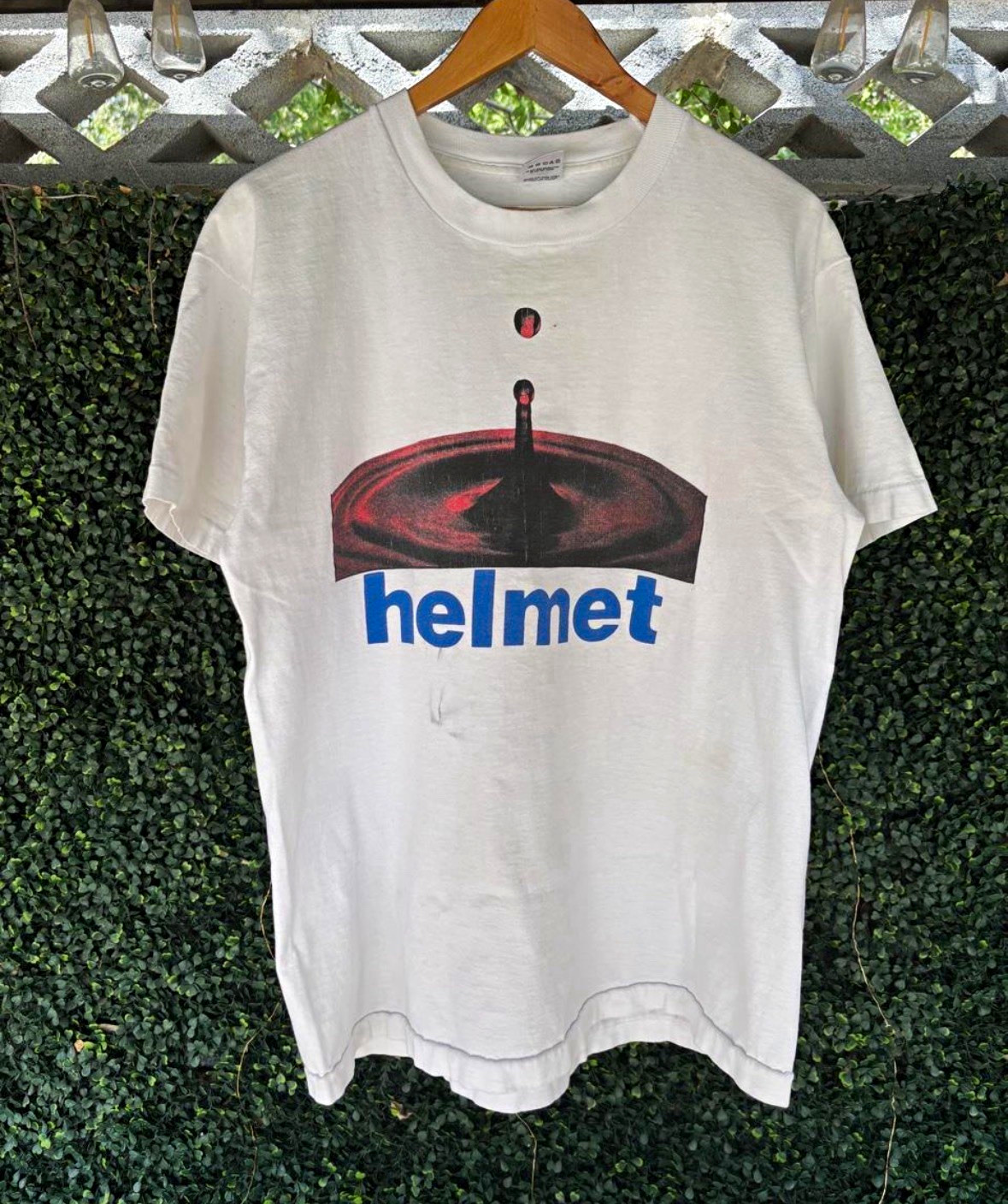 Fruit of the Loom Vintage 1990s Helmet Band Graphic Tee White Men\'s L