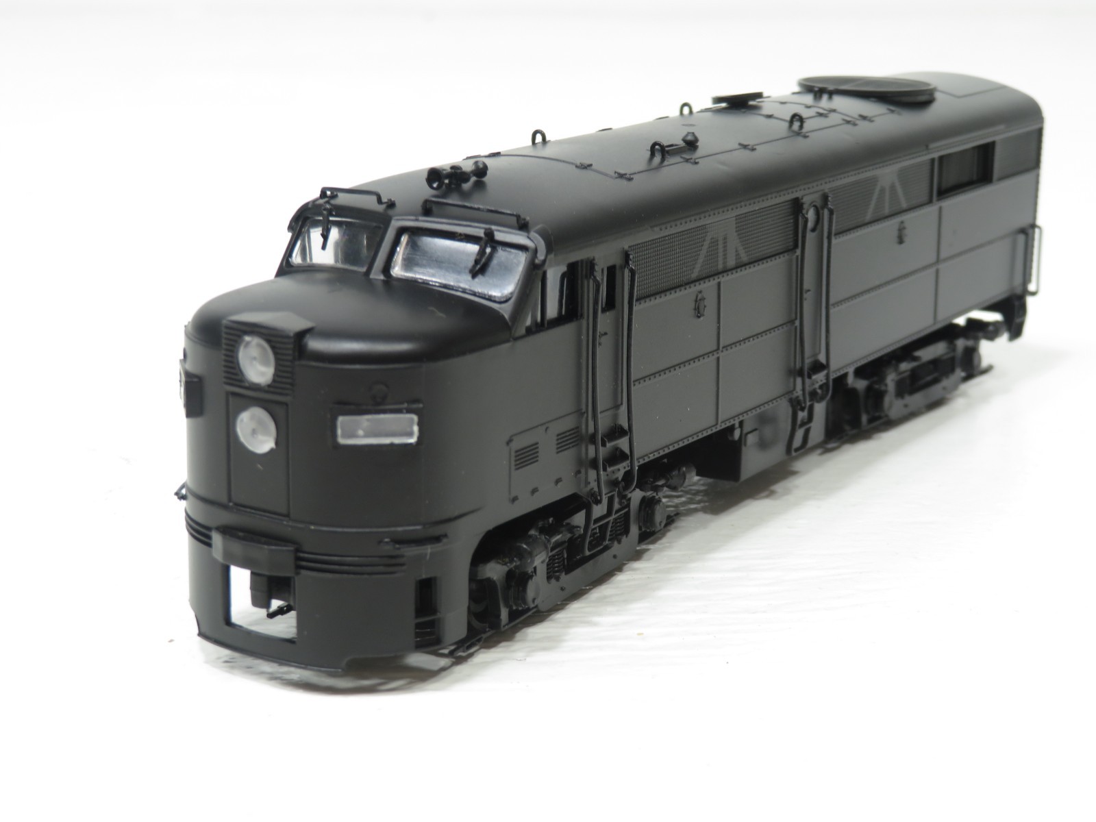 Proto 2000 8383 HO Undecorated FA2 Locomotive LN 