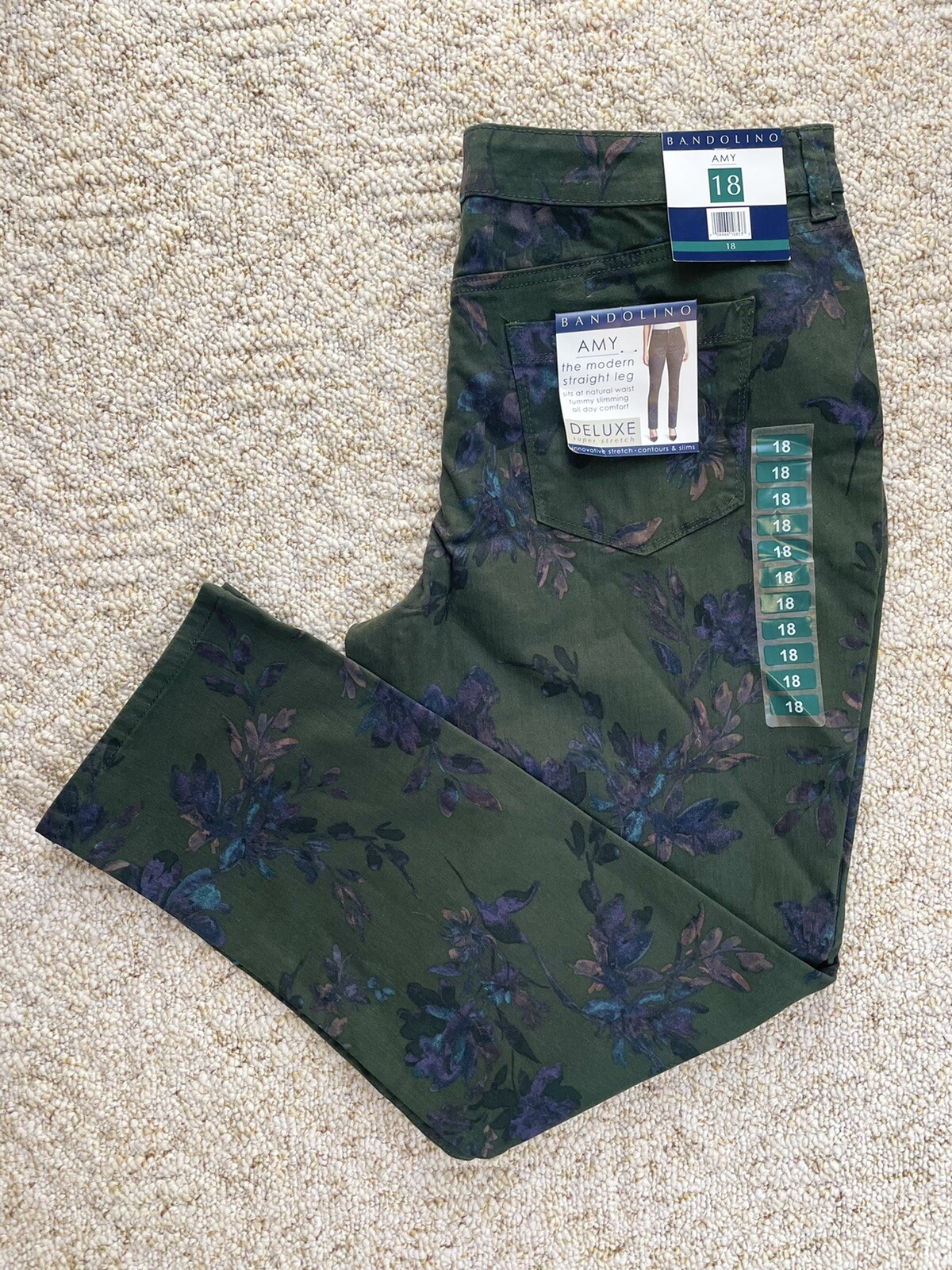 Bandolino AMY Women\'s Size 18 Night Breeze Floral Stretch Straight Jeans NWT