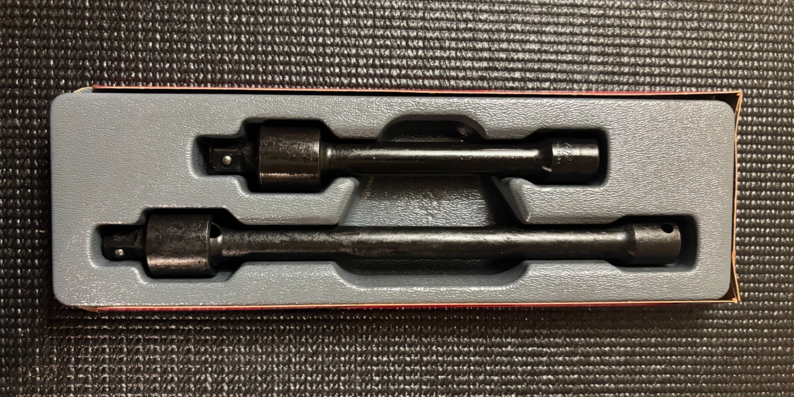 SNAP ON Tools USA 3/8 Drive 9 & 6 Inch Swivel Impact Extension Socket 202IPFX
