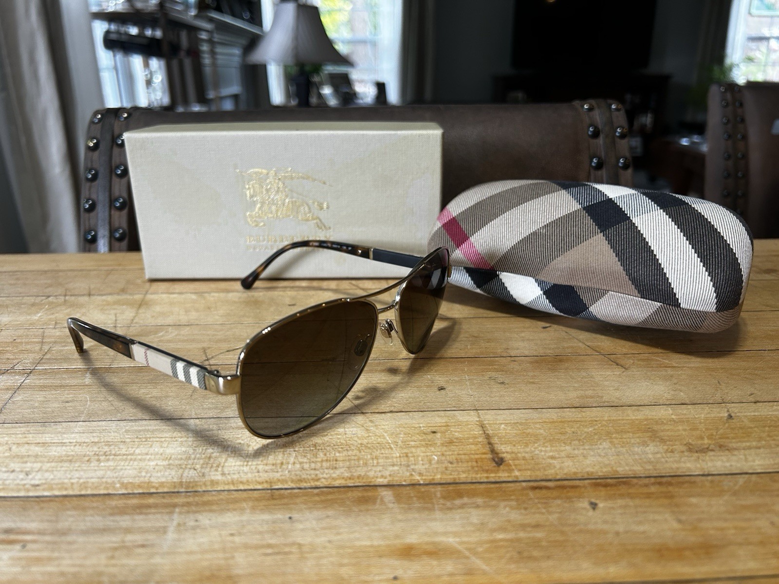 Burberry BE 3080 1145/T5 Polarized Aviator Sunglasses / Made Italy / Case Box