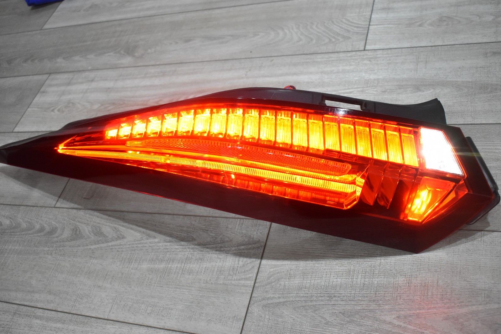 2010-2014 Cadillac CTS / CTS-V WAGON Left Driver Side Tail Light OEM TESTED